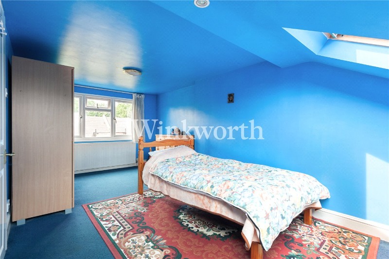 Arnold Gardens, London, N13