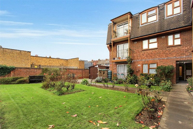 Chalkwell Park Drive, Leigh-on-Sea, Essex, SS9