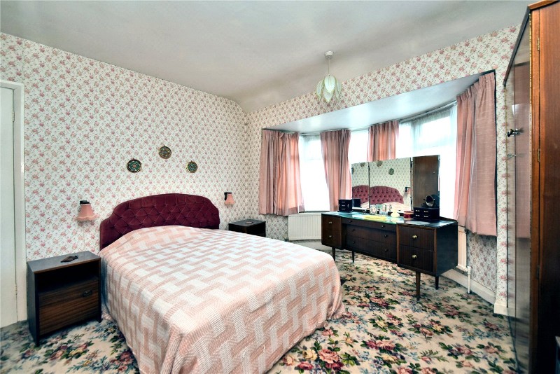 Roundwood Way, Banstead, Surrey, SM7