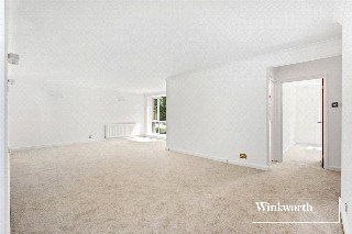 Hendon Lane, Finchley, London, N3