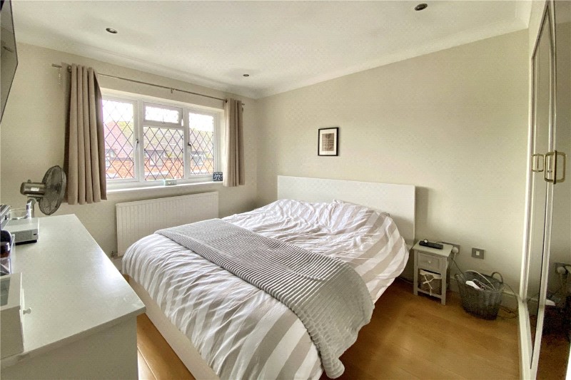 Groves Close, Bourne End, SL8