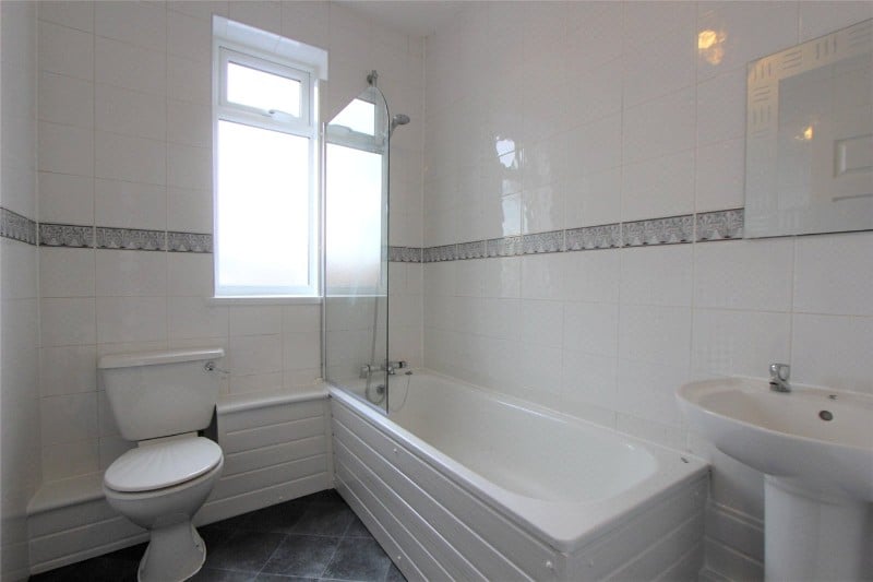 London Road, Hadleigh, Benfleet, SS7