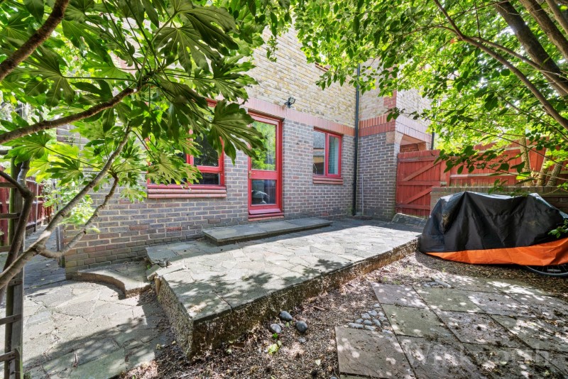 Timber Pond Road, London, SE16