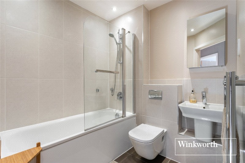 Snowberry Close, High Barnet, EN5