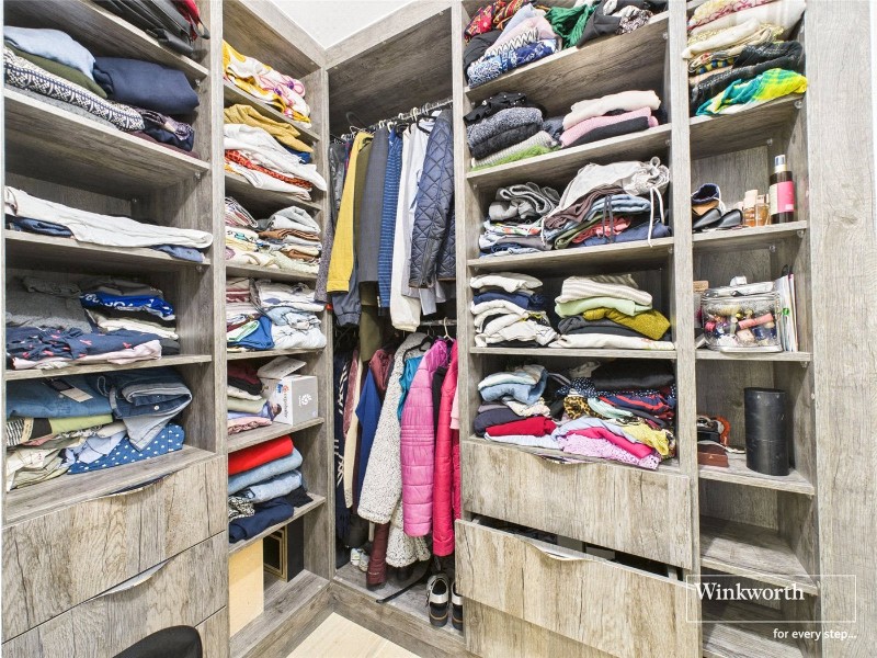 Grove Park, London, NW9