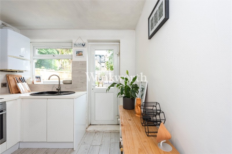 Effingham Road, London, N8