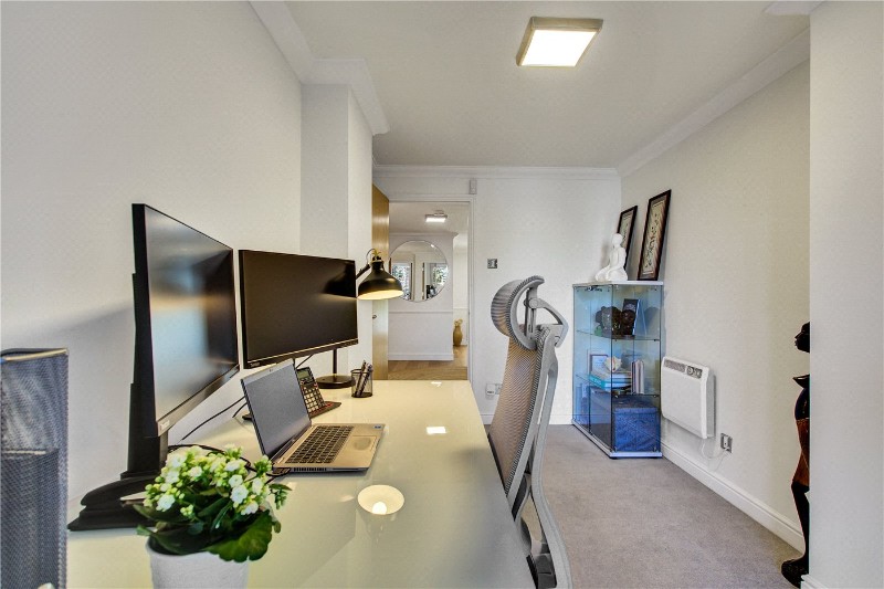 Greenfell Mansions, Glaisher Street, London, SE8