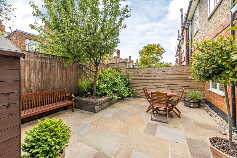 Cricklade Avenue, London, SW2