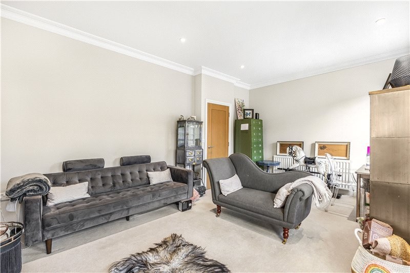 Ashleigh Road, Mortlake, London, SW14
