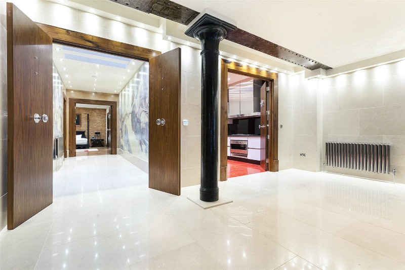 Northumberland Avenue, Covent Garden, London, WC2N
