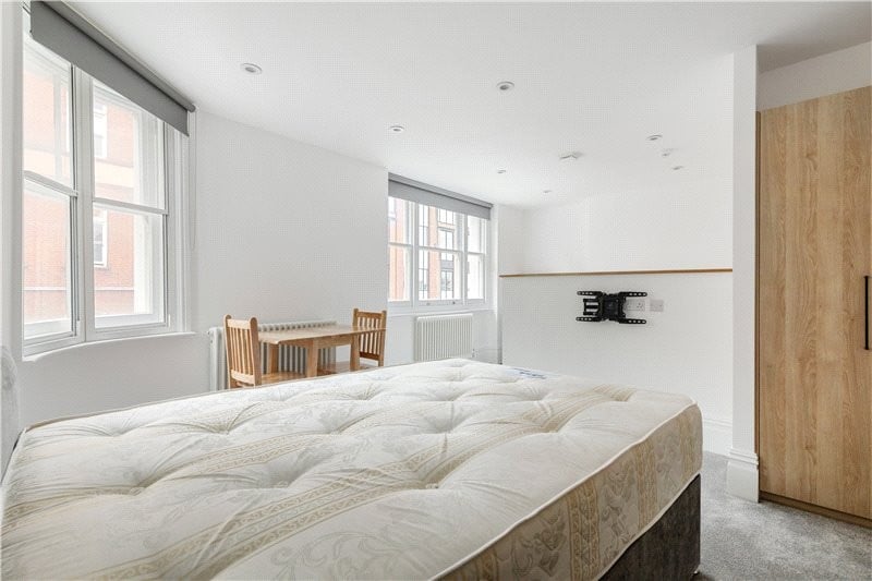 Fulham Road, South Kensington, London, SW3