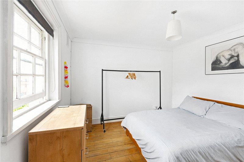 Sanford Terrace, London, N16