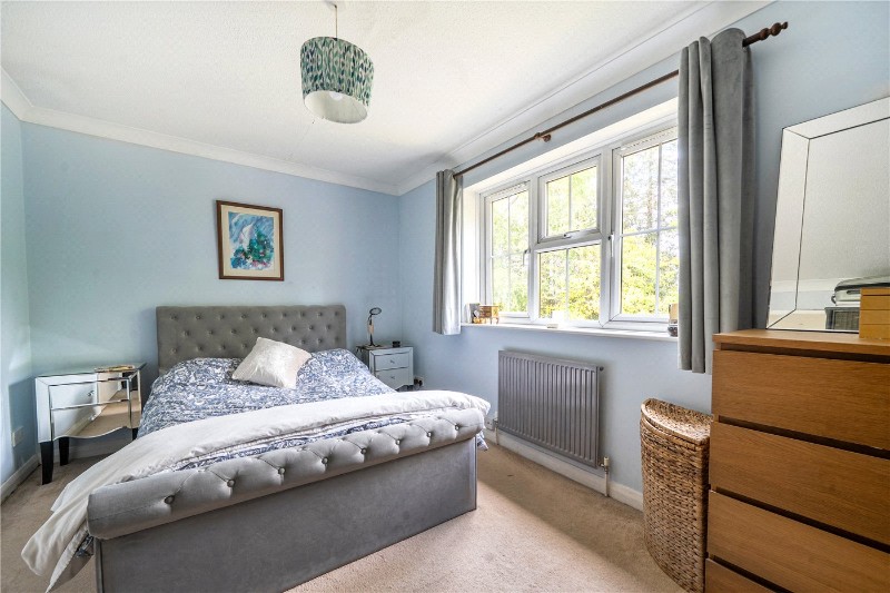 Hurlands Place, Farnham, Surrey, GU9