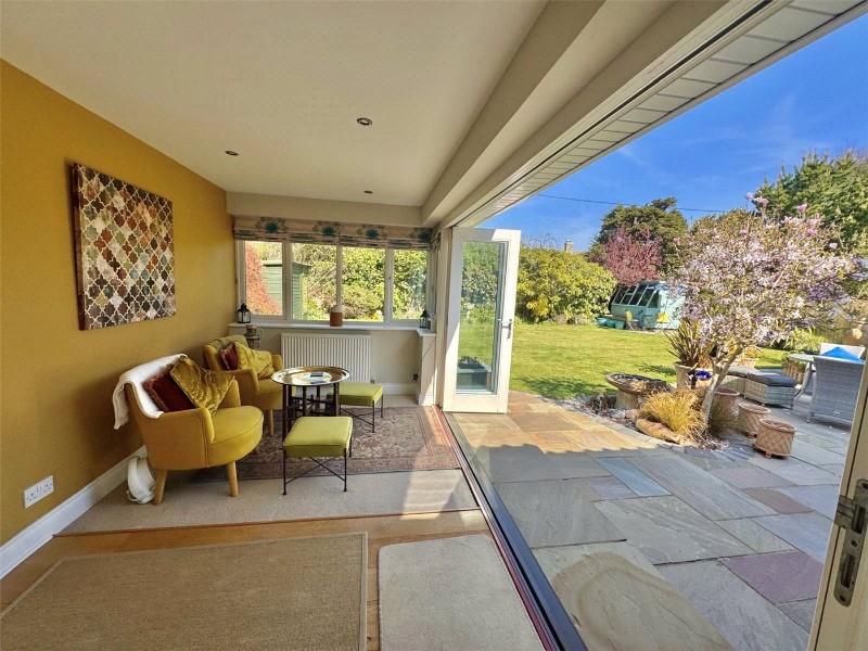 Knowland Drive, Milford on Sea, Lymington, Hampshire, SO41