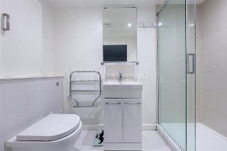 Accommodation Road, London, NW11