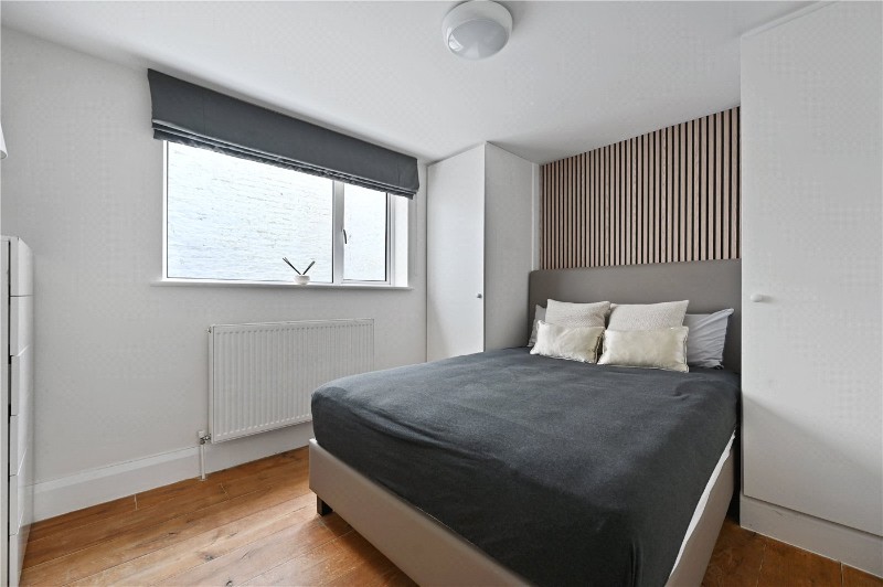 St. Stephens Gardens, London, W2