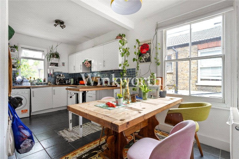 St. John's Road, London, N15