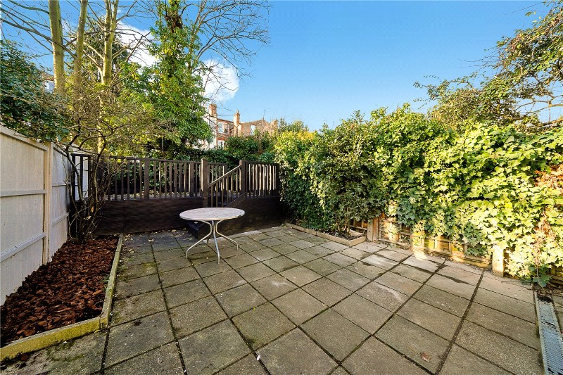 Nelson Road, London, N8