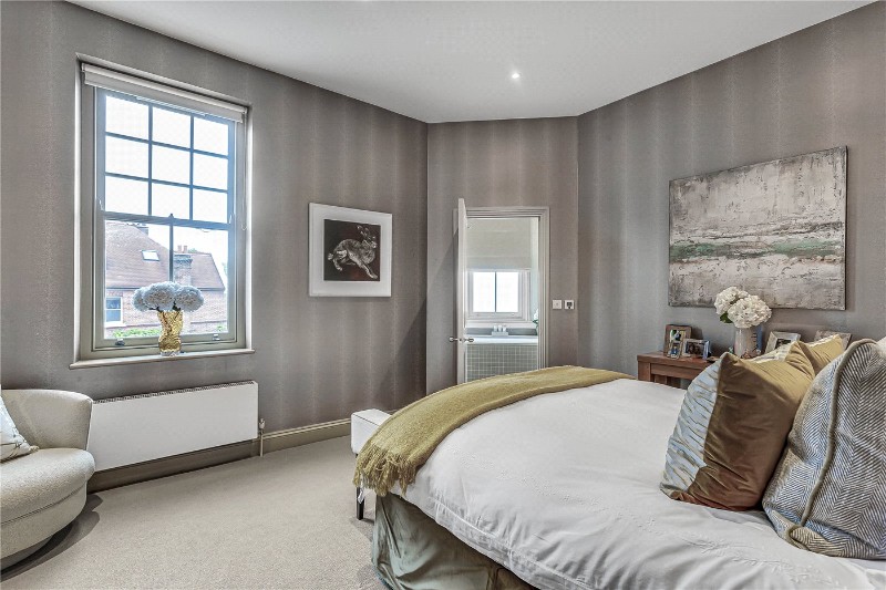 Holmbush Road, London, SW15
