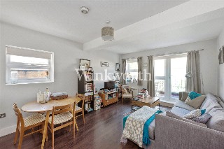 High Road, London, N17