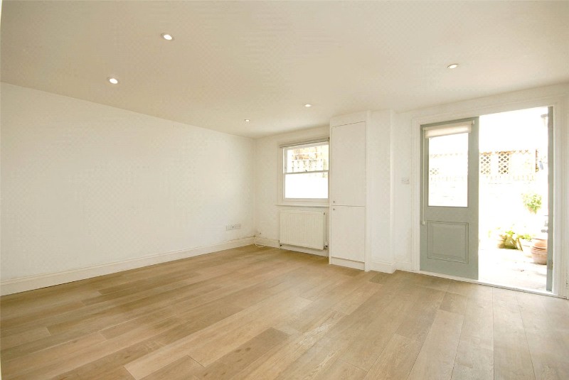 Gayford Road, London, W12
