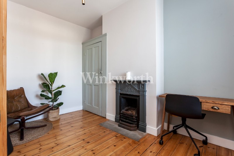 Rosebery Avenue, London, N17