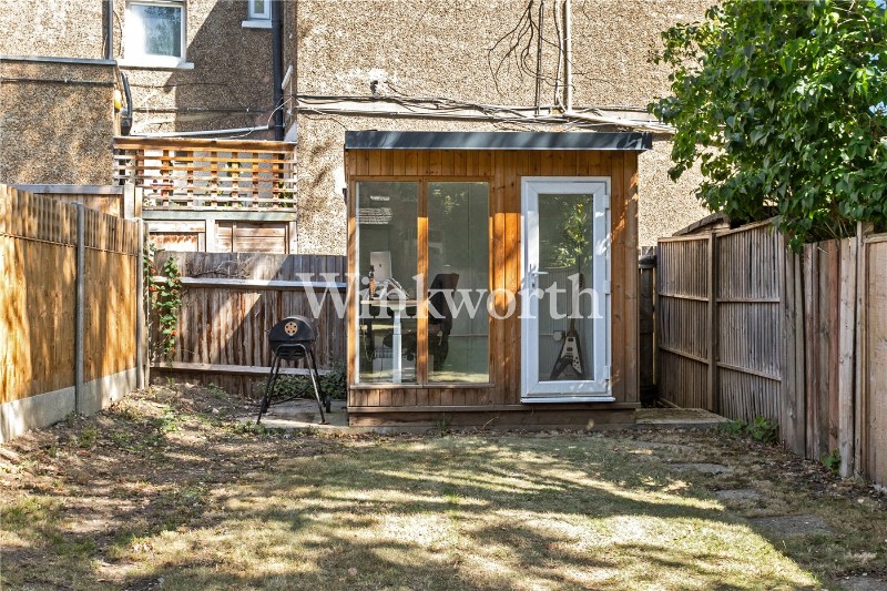 Park Avenue, London, N13