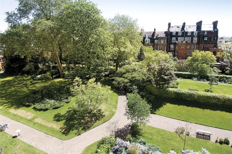 Sheffield Terrace, Kensington, London, W8