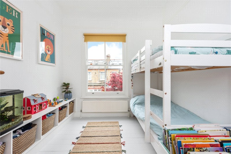 Hewitt Avenue, London, N22