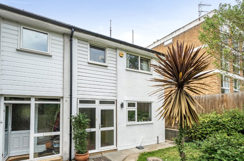 Auckland Road, London, SE19