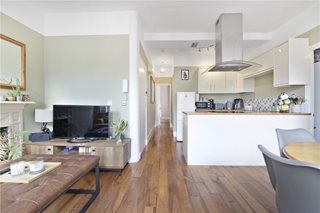 Vine Hill, London, EC1R