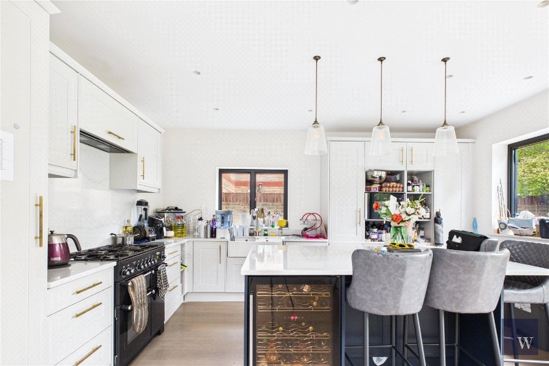 Craignish Avenue, London, SW16