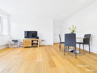 The Forbury, Reading, Berkshire, RG1