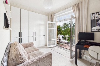 Killieser Avenue, London, SW2