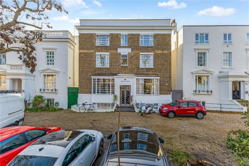 Larkhall Rise, London, SW4