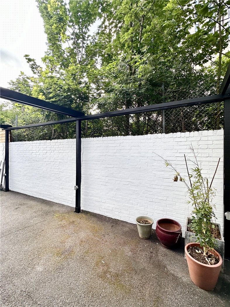 Bradbury Mews, London, N16