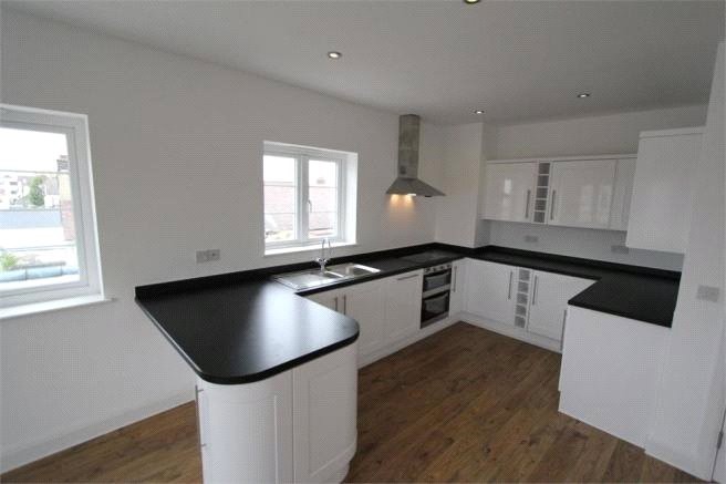 Highcliff Drive, Leigh-on-Sea, Essex, SS9