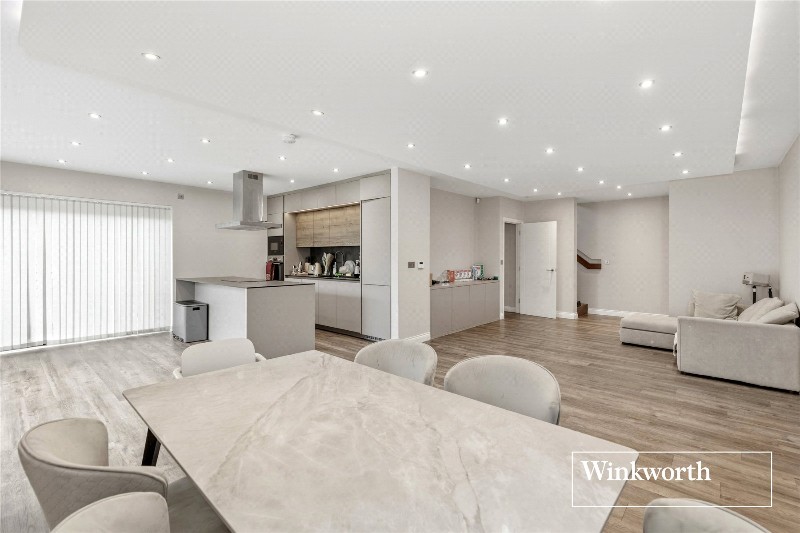 Barnet Road, Arkley, EN5