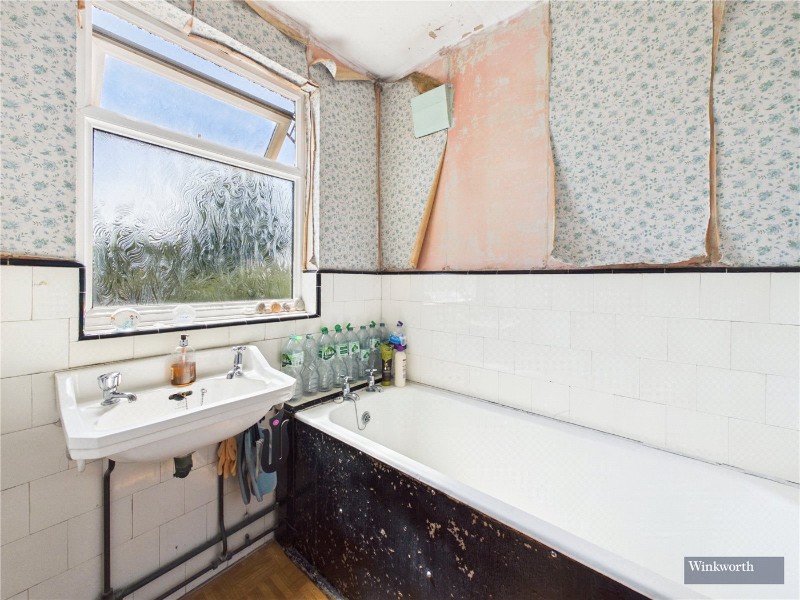 Weald Lane, Harrow, HA3