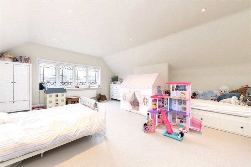 Daylesford Avenue, London, SW15