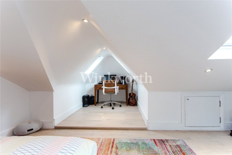 Duckett Road, London, N4