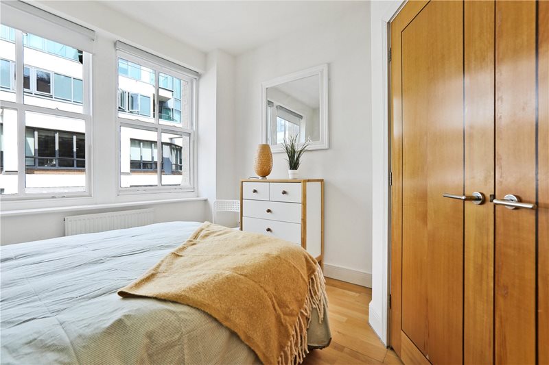 Farringdon Road, London, EC1M