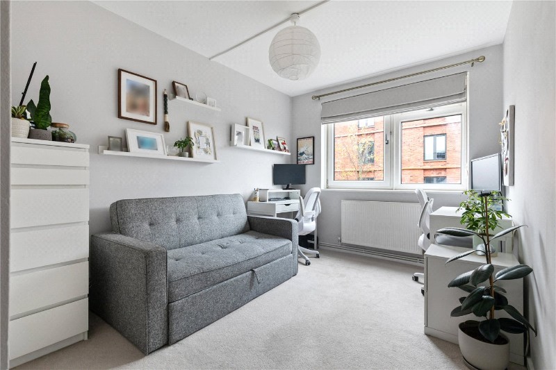 Hydethorpe Road, London, SW12