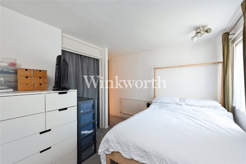 Victoria Crescent, London, N15