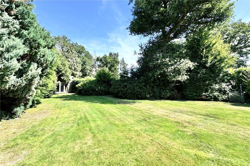 Howards Thicket, Gerrards Cross, SL9