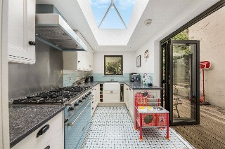 Calverley Grove, London, N19