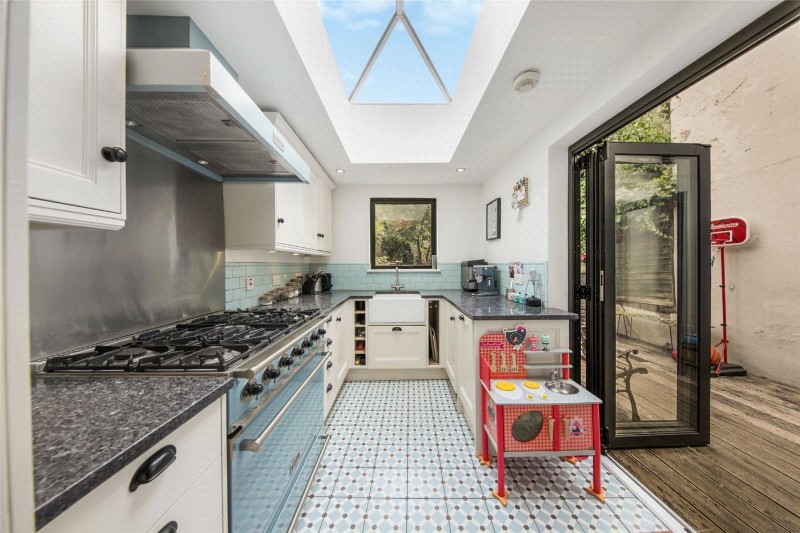Calverley Grove, London, N19
