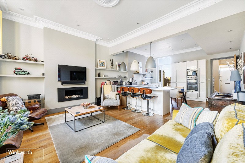 Chiswick High Road, London, W4