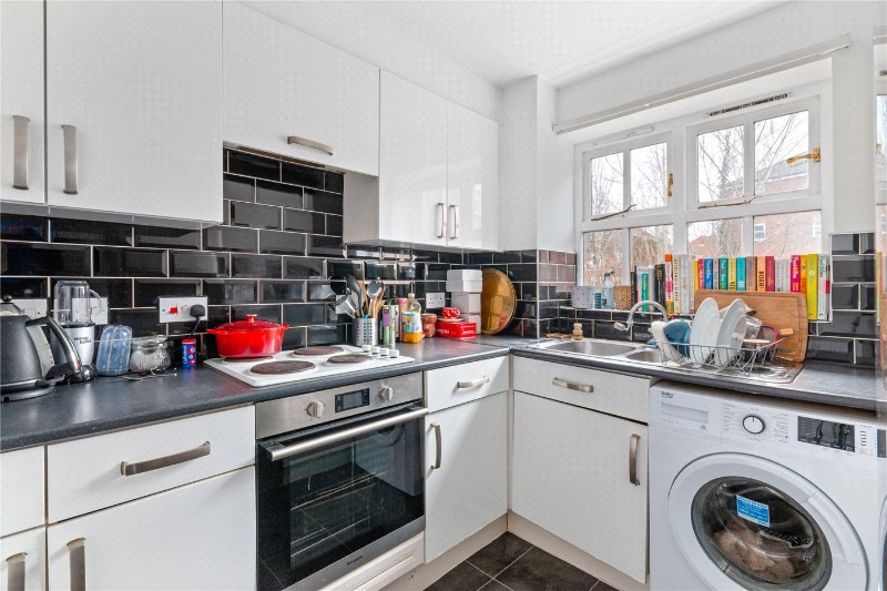 Lisle Close, Heritage Park, London, SW17