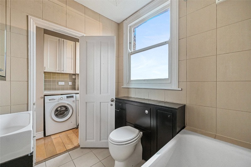 Larden Road, London, W3